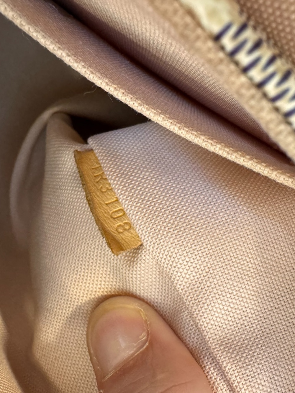 Louis Vuitton Croisette in Damier Azur Canvas - Picture 5 of 10